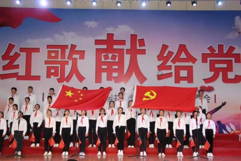 两会时间基层代表说宁夏人大代表丁秀琴 政企合力共同推动宁夏奶业高质量发展